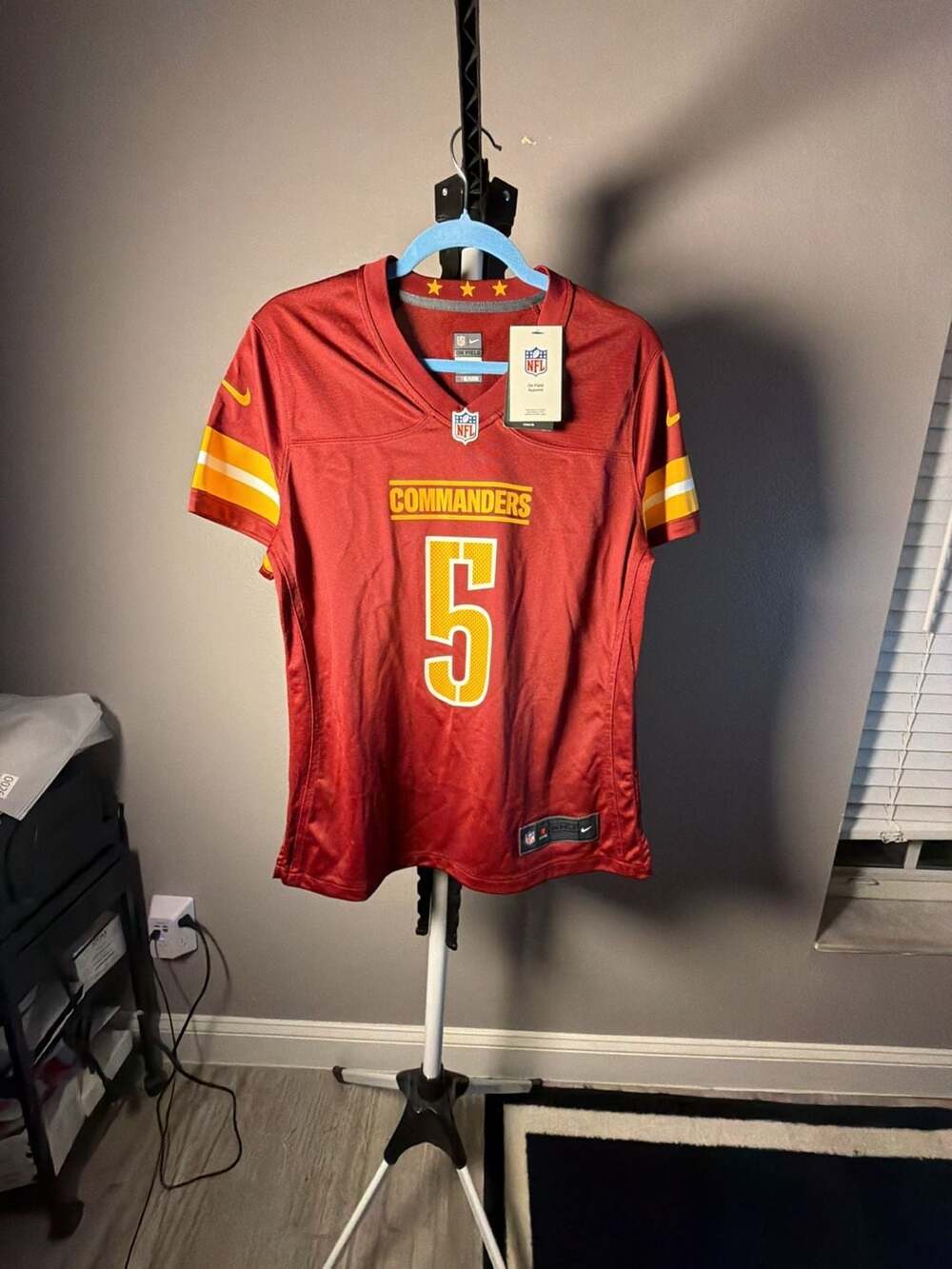 Nike Washington Commanders Jayden Daniels #5 Jersey Size L Burgundy NWT
